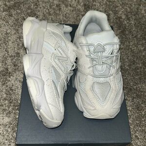 Toddler New Balance 9060 Size 10